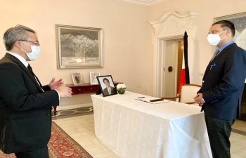 Ambassador Abhishek Singh visited Embassy of Japan in Caracas today to convey his condolences to Cd'A Mr. Kenya Uno on the assassination of H.E. Mr. Shinzo Abe, former Prime Minister of Japan